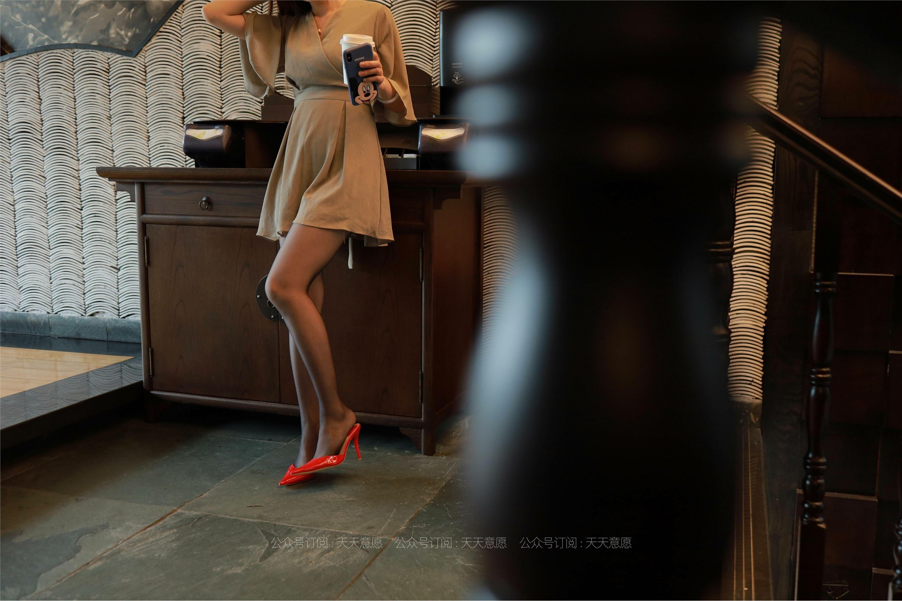 IESS异思趣向  2021.06.09 丝享家827：小婕《红色跟底一身轻》